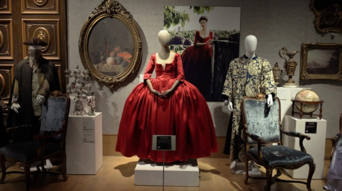 “Outlander” serialının kostyum və rekvizitləri hərraca çıxarılır