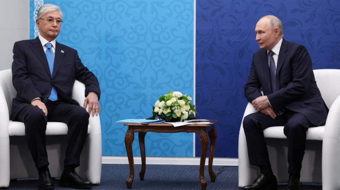 Tokayev müharibənin dondurulmasını təklif edir, Putin isə döyüşlərin dayandırılmasını istisna edir