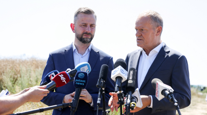 Tusk: "Polşaya düşən raket Rusiyaya məxsus ola bilər"