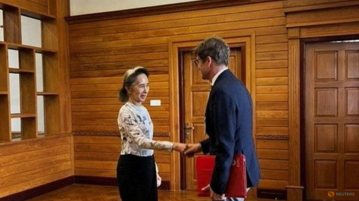 Myanmanın həbsdə olan eks-lideri Aun San Su Çji Qırmızı Xaç nümayəndəsi ilə görüşüb