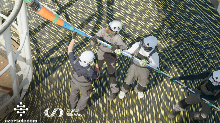 Xəzərin dibi ilə Trans-Xəzər fiber-optik kabelinin çəkilişi başa çatıb