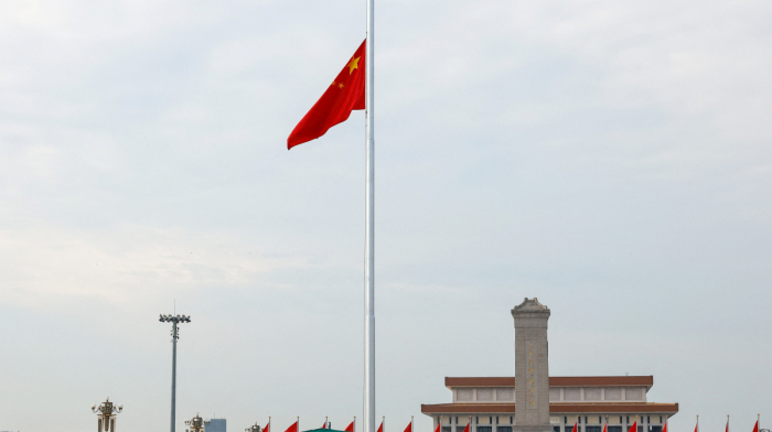 Çin iqtisadi islahatların memarı, keçmiş baş nazir Çju Junçinin xatirəsini yad edir