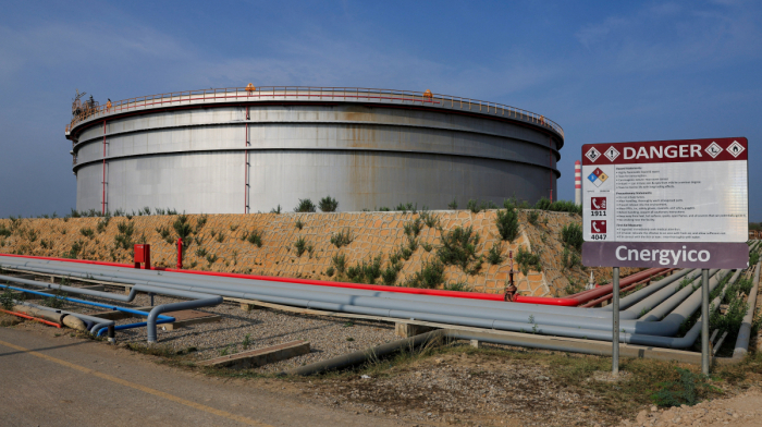 Hörmüzdəki fasilələr enerji risklərini üzə çıxarır, Pakistan ABŞ neftinə yönəlir