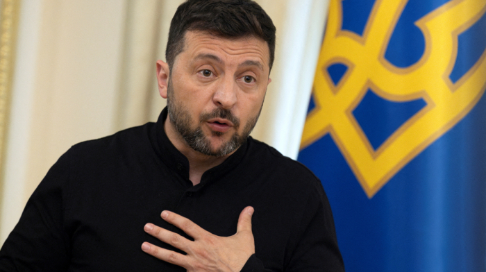 Zelenski: “Müharibə dövründə seçki Ukraynanı parçalaya bilər”
