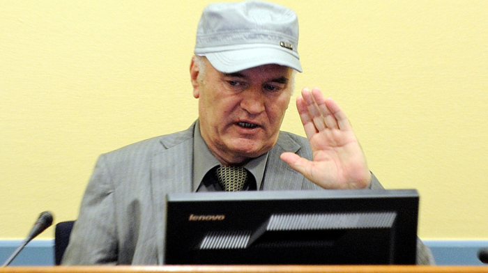 “Bosniya qəssabı” Ratko Mladiç 83 yaşında həbsxanada ölüb