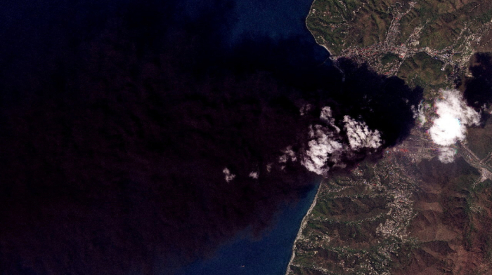 Qara dənizdə yük gəmisinə dron hücumu nəticəsində iki azərbaycanlı dənizçi həlak olub
