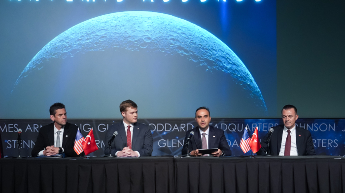 Türkiyə ilk Ay kosmik aparatının istehsalını başa çatdırıb