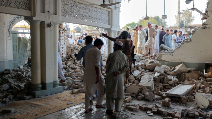 AFP: Pakistanda polis məntəqəsinə hücumda ölənlərin sayı 31-ə çatıb