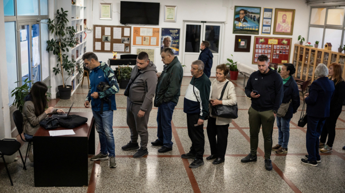 Bosniyada seçkilər: Beçiroviç, Filipoviç və Tsviyanoviç qələbələrini elan ediblər