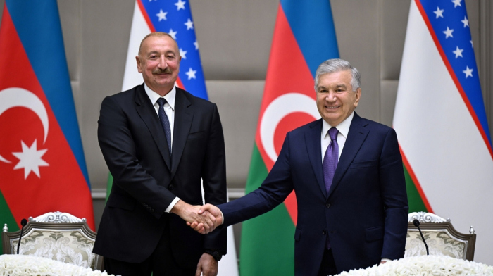 Özbəkistan və Azərbaycan iqtisadi əlaqələri dərinləşdirir: Şavkat Mirziyoyev Bakıdadır