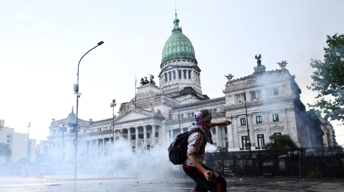 Argentinada universitetlərin maliyyələşdirilməsi haqqında qanunun icrası tələb olunur